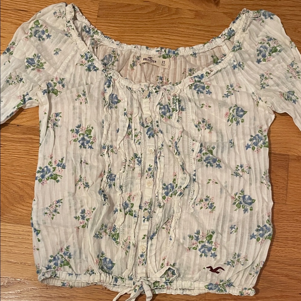 Hollister Blue Floral Women's Blouse